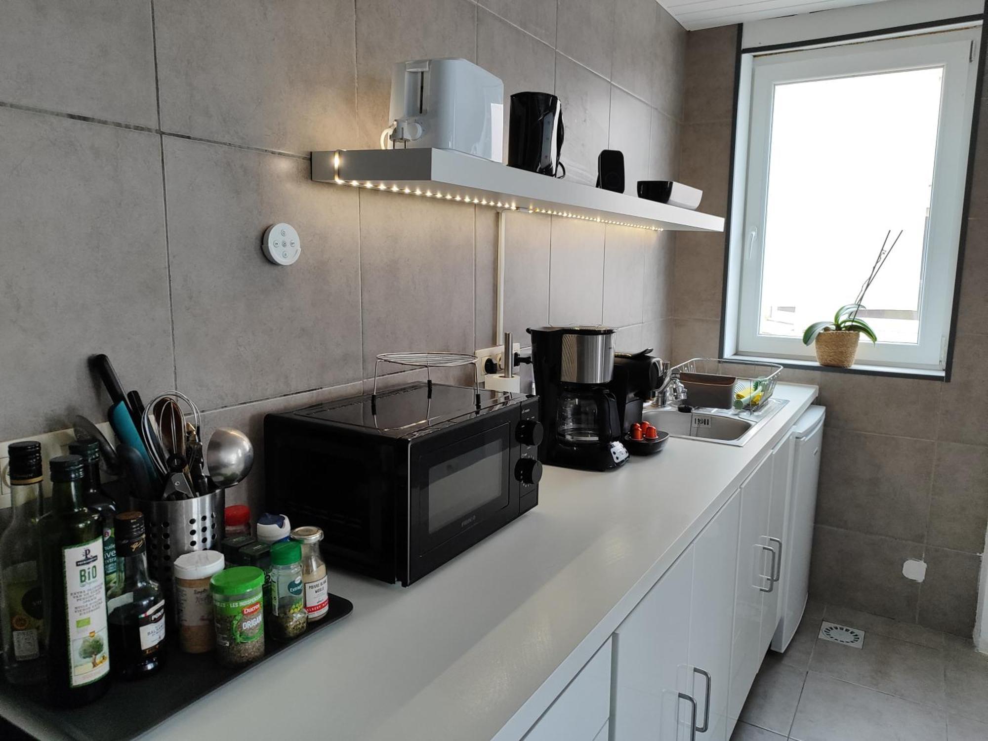 Appartement Spacieux Avec Parking Et Terrasse 드판 외부 사진