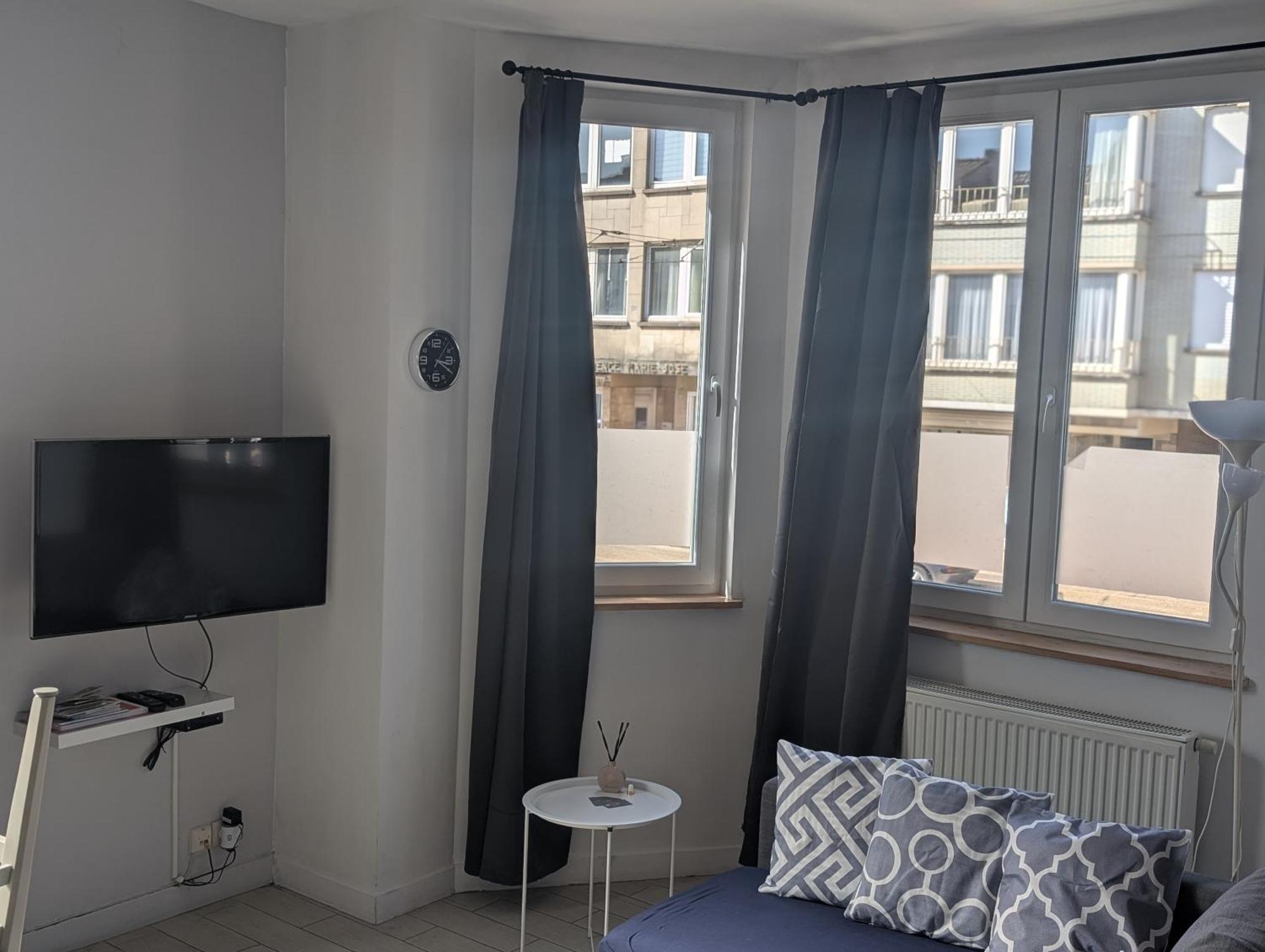 Appartement Spacieux Avec Parking Et Terrasse 드판 외부 사진